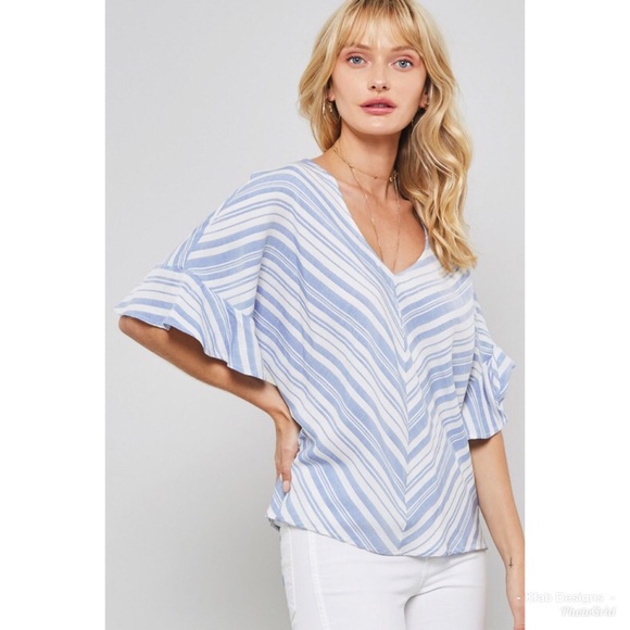💗LAST 1! Ruffle Striped V Neck Woven Blouse! - Picture 2 of 4